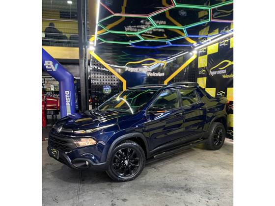FIAT TORO 2.0 16V TURBO DIESEL ULTRA 4WD AT9 FIAT TORO 2.0 16V TURBO DIESEL ULTRA 4WD AT9